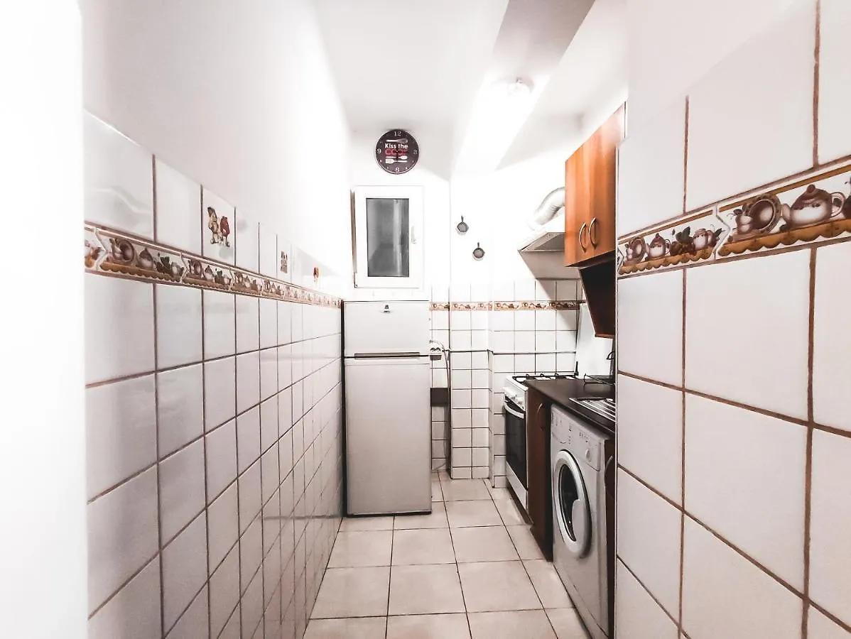 Parliament 1Br Apartment W Self Check In Бухарест