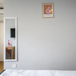 Апартаменты Cute In, Бухарест