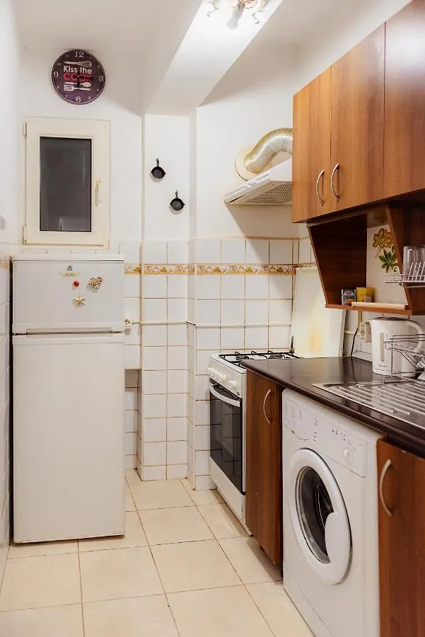 Parliament 1Br Apartment W Self Check In Bucharest Romania