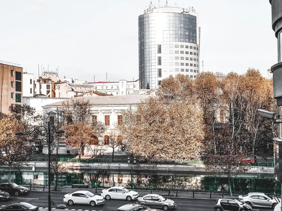 Parliament 1Br Apartment W Self Check In Bukarest 0*,